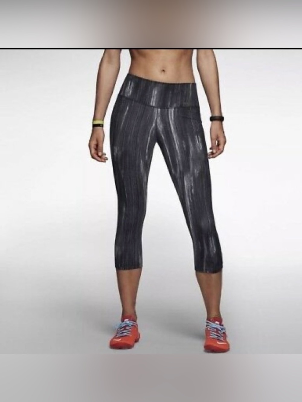 Nike Black Striated Capri Leggings size M